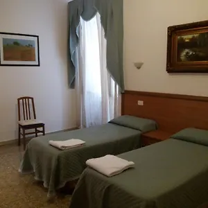Ritmo Blues 3*, Rome Italie